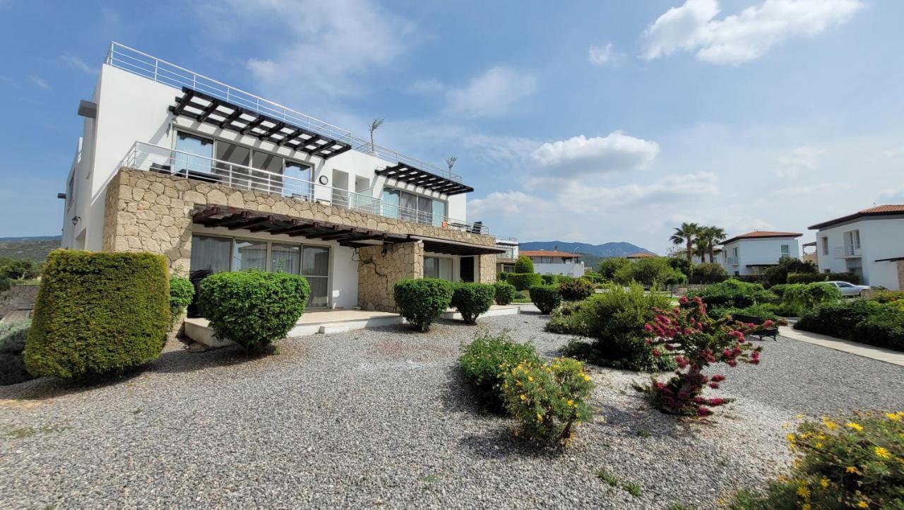 Yali Sea And Mountain View Beachfront Penthouse מראה חיצוני תמונה